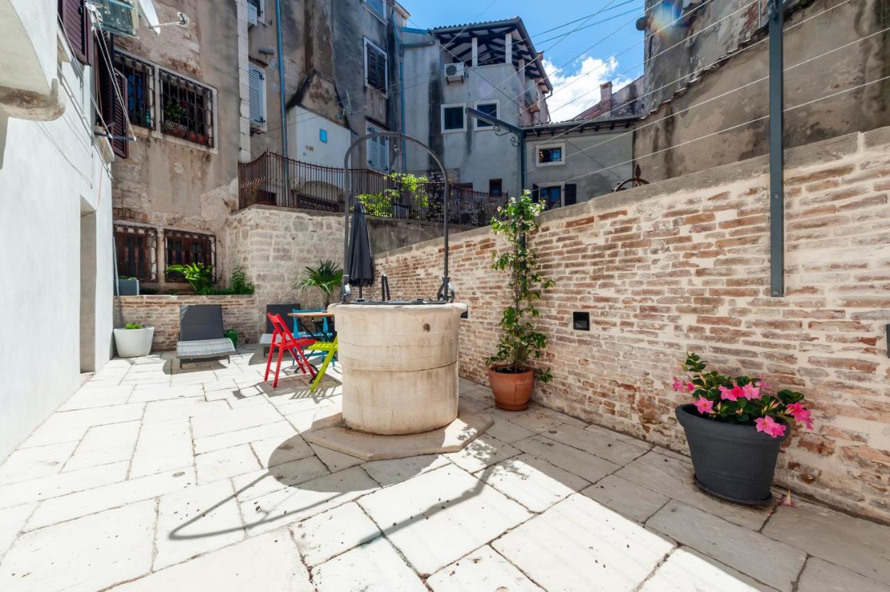 Dc II Downtown Apartment โรวีน ภายนอก รูปภาพ